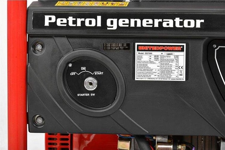 AGREGAT-PRADOTWORCZY-GENERATOR-AVR-TROJFAZOWY-HECHT-GG8000-7000W-400V-230V-Nominalna-moc-pradnicy-6500-W